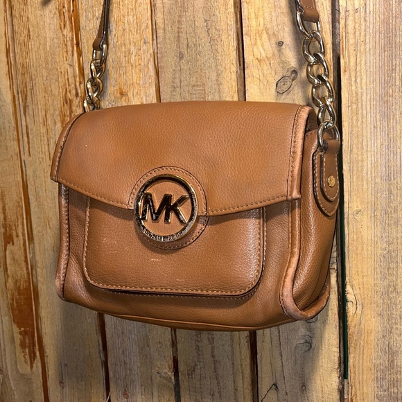 Micheal Kors Brown Leather Shoulder Nag - Picture 6 of 11